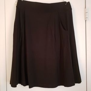 Preowned  - J. Crew black skirt - Size Small